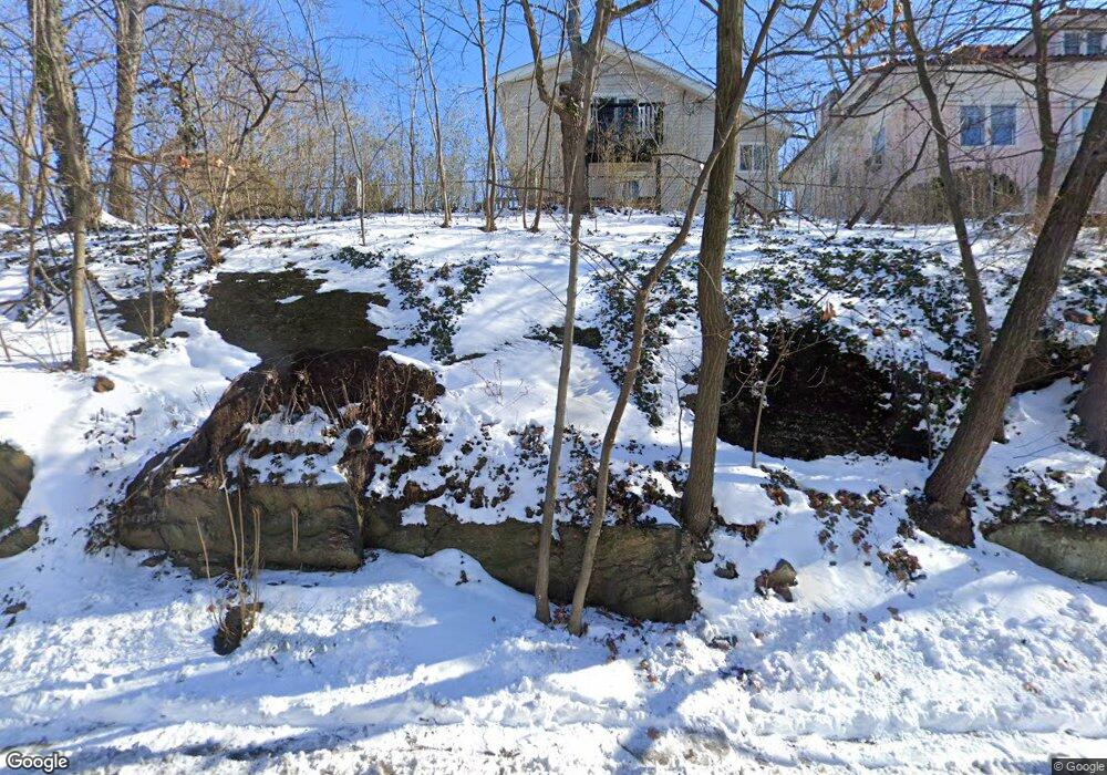 256 van Cortlandt Park Ave, Yonkers, NY 10705 - photo 1