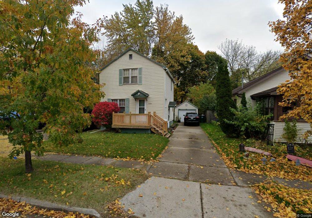 2215 Teel Ave, Lansing, MI 48910 - photo 1