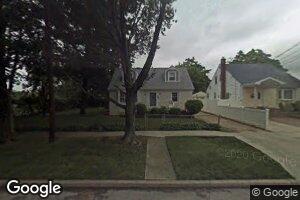 65 Pershing Blvd, Rockville Centre, NY 11570