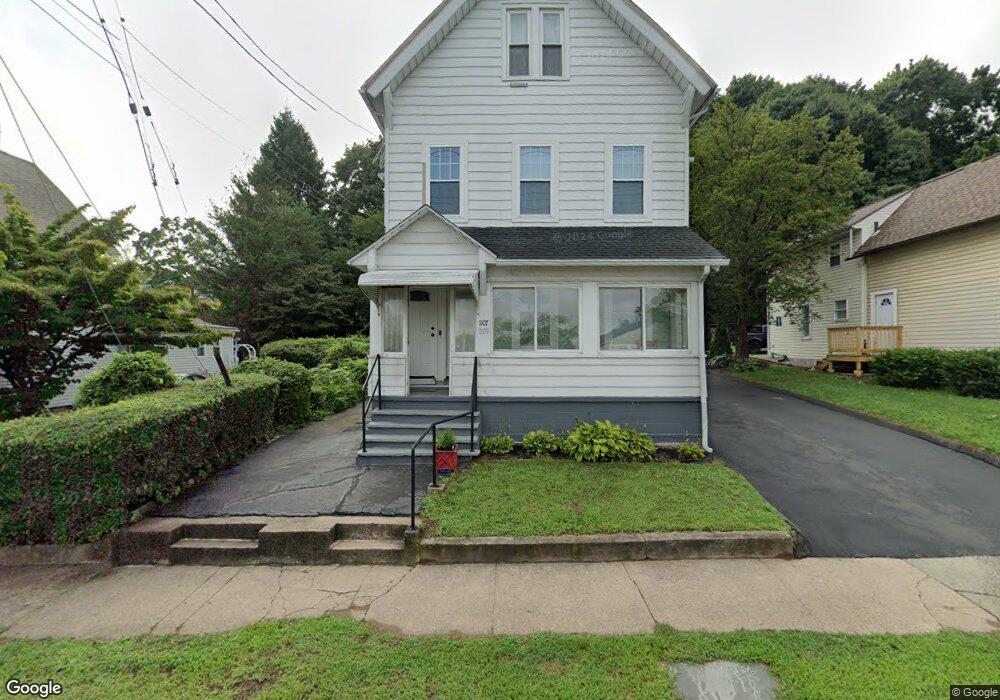 1109 Townsend Ave, New Haven, CT 06512 - photo 1