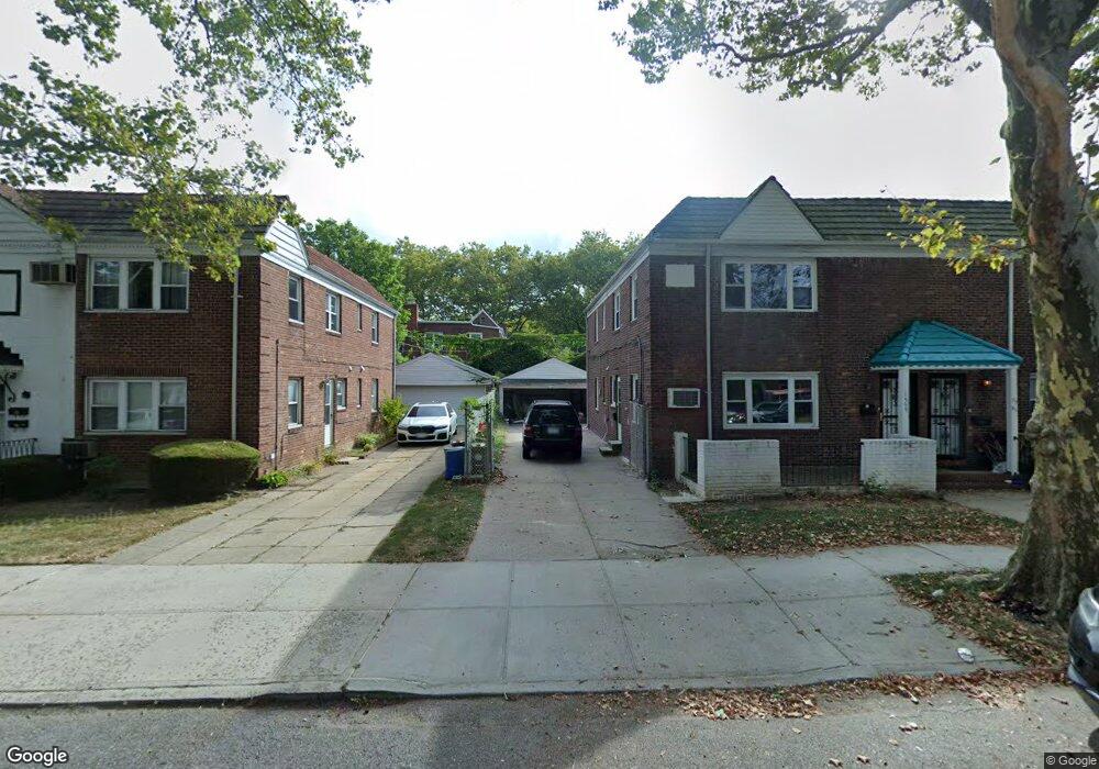 75-53 197th St, Fresh Meadows, NY 11366 - photo 1