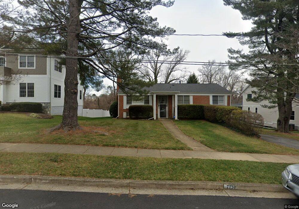 7120 Thrasher Rd, McLean, VA 22101 - photo 1