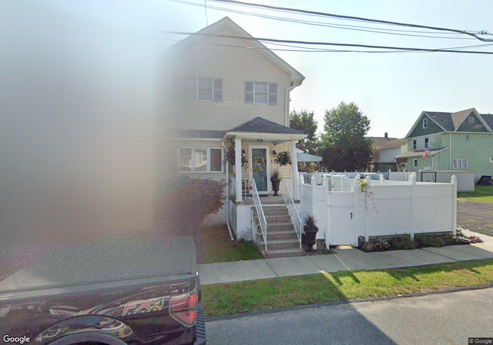 114 N Van Buren Ave, Scranton, PA 18504 - photo 1