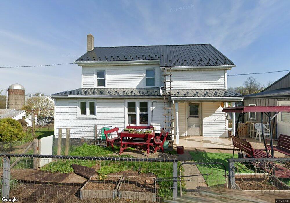 895 Centerville Rd, New Holland, PA 17557 - photo 1