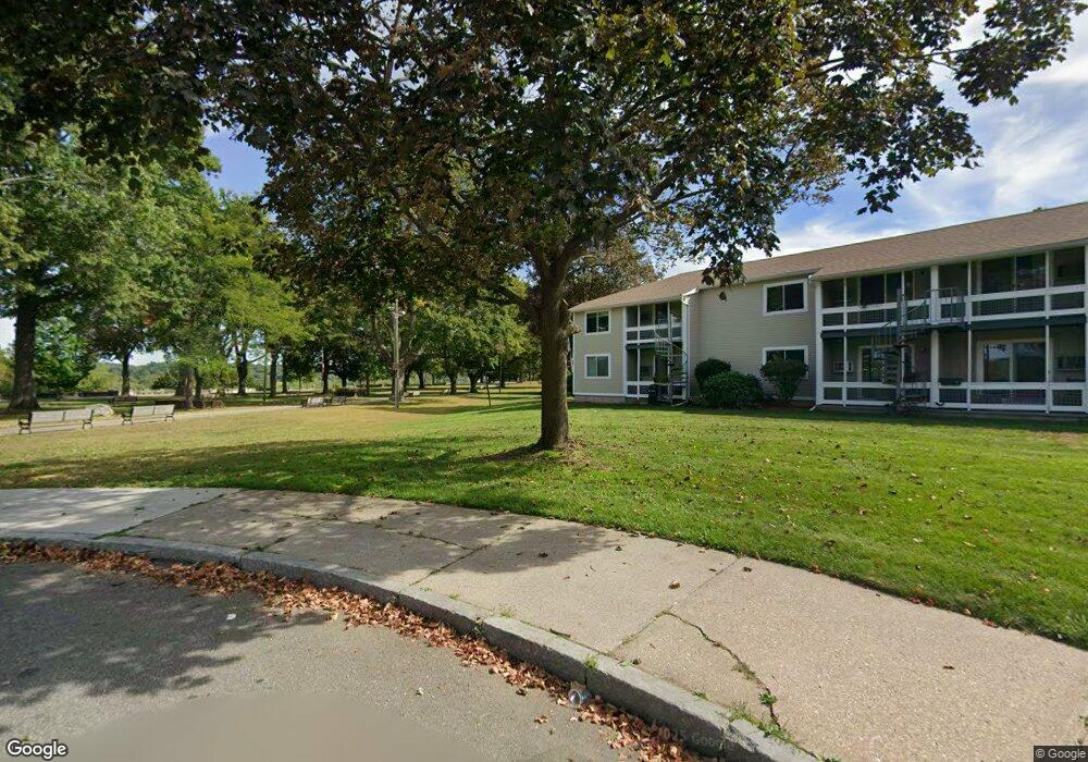 8 Arbor Way unit 8C, Holyoke, MA 01040 - photo 1