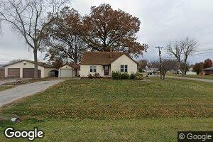 181 N Front St, Hoyleton, IL 62803