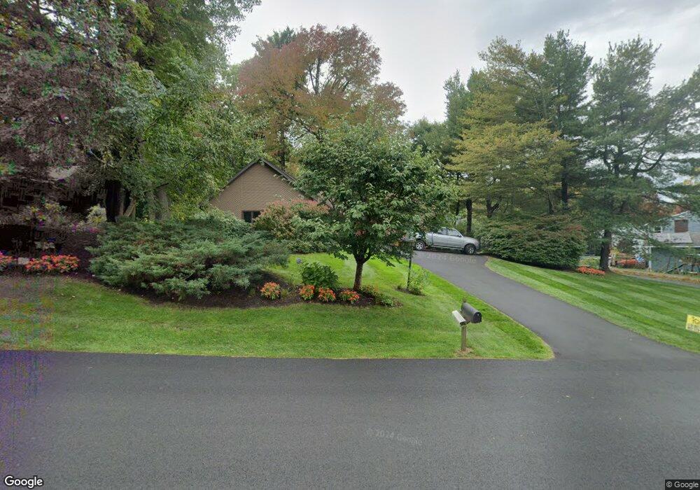 25 Oaktree Ln, Schenectady, NY 12309 - photo 1