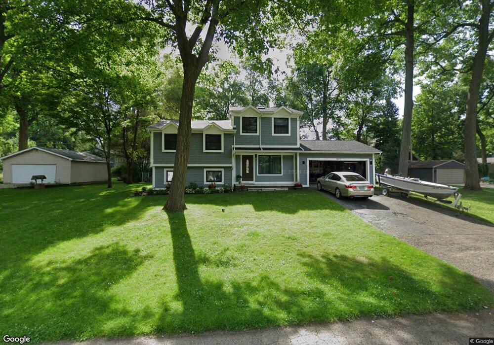 3611 Ashview St, West Bloomfield, MI 48324 - photo 1