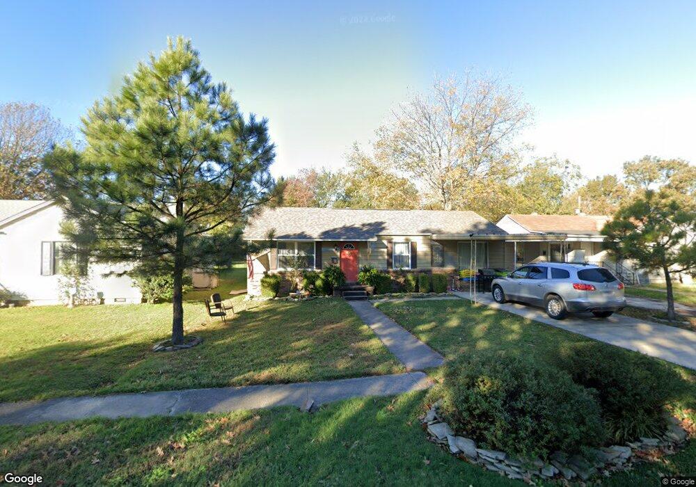 1914 S Spring St, Stuttgart, AR 72160 - photo 1