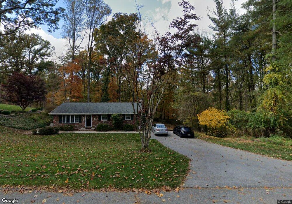 1409 Woodridge Ln, Sykesville, MD 21784 - photo 1