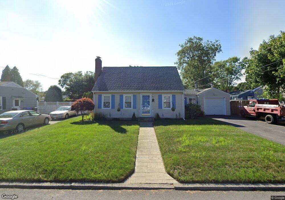 6 Meadowcrest Dr, Riverside, RI 02915 - photo 1