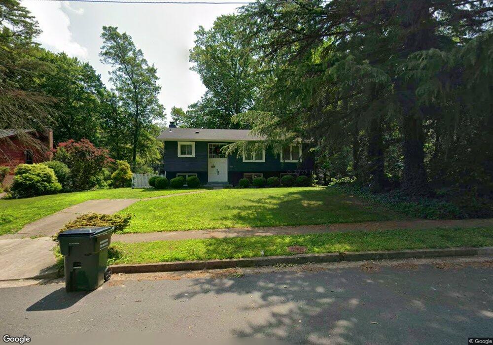 4607 Lawn Ct, Fairfax, VA 22032 - photo 1