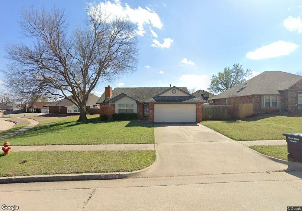 1620 NE 11th St, Moore, OK 73160 - photo 1