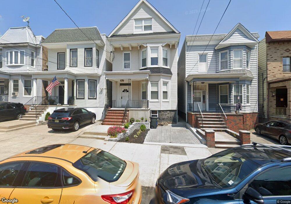 208 Shippen St, Weehawken, NJ 07086 - photo 1