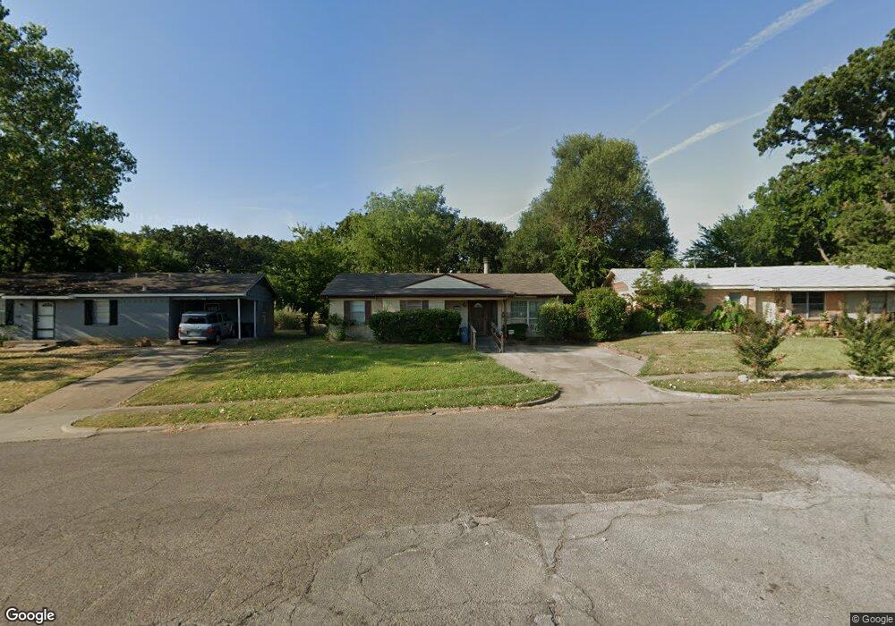 1300 Edgemont Dr, Mesquite, TX 75149 - photo 1