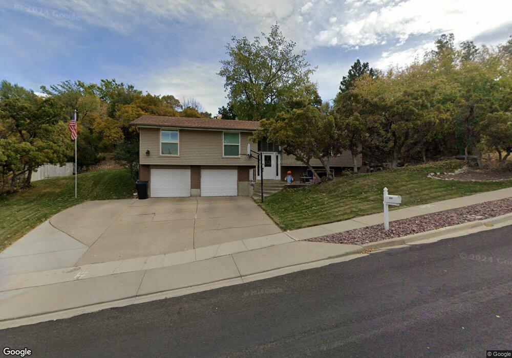 3647 Carriage Ln, Bountiful, UT 84010 - photo 1