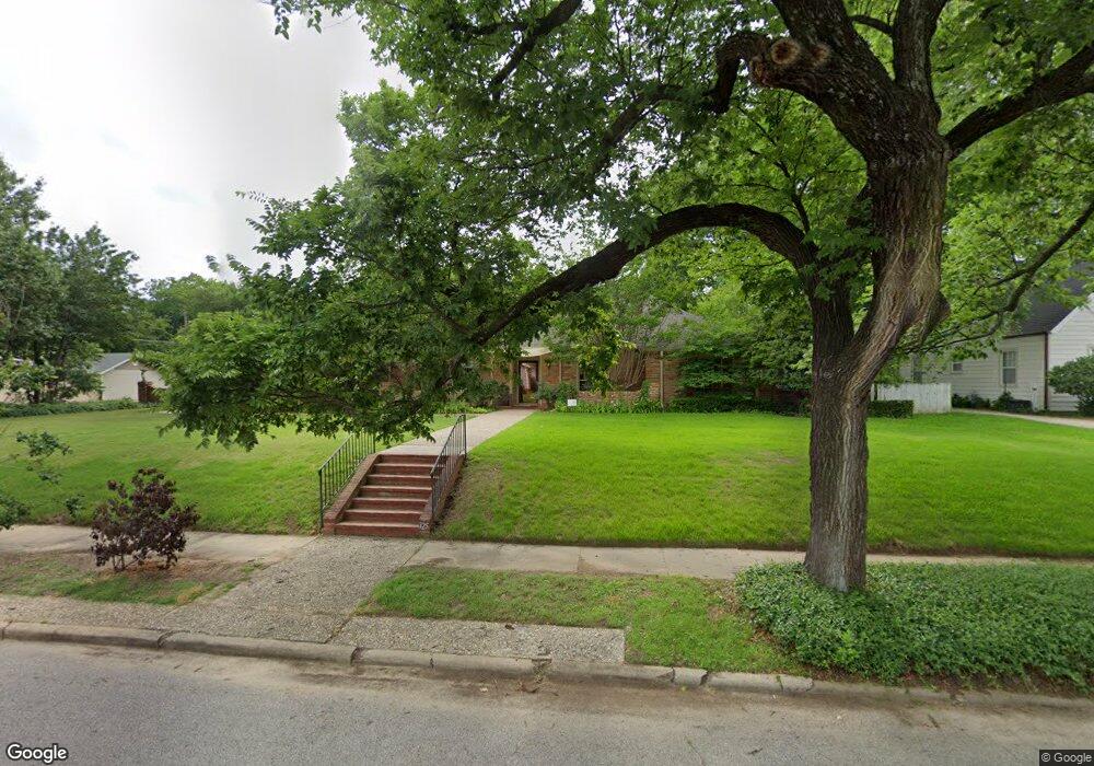 325 I St SW, Ardmore, OK 73401 - photo 1