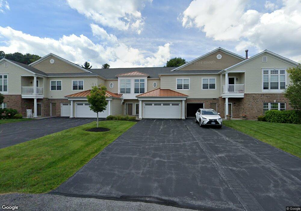 302 Vly Point Dr, Schenectady, NY 12309 - photo 1