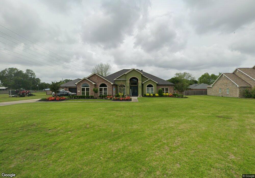5402 E Crestview Dr, Lake Charles, LA 70605 - photo 1