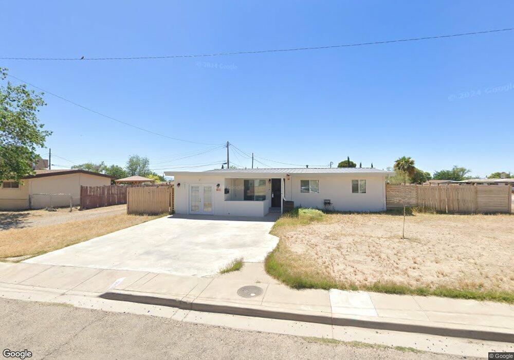 411 Bonnell Ave, Alamogordo, NM 88310 - photo 1