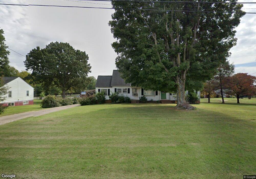 2608 Davie Ave, Statesville, NC 28625 - photo 1