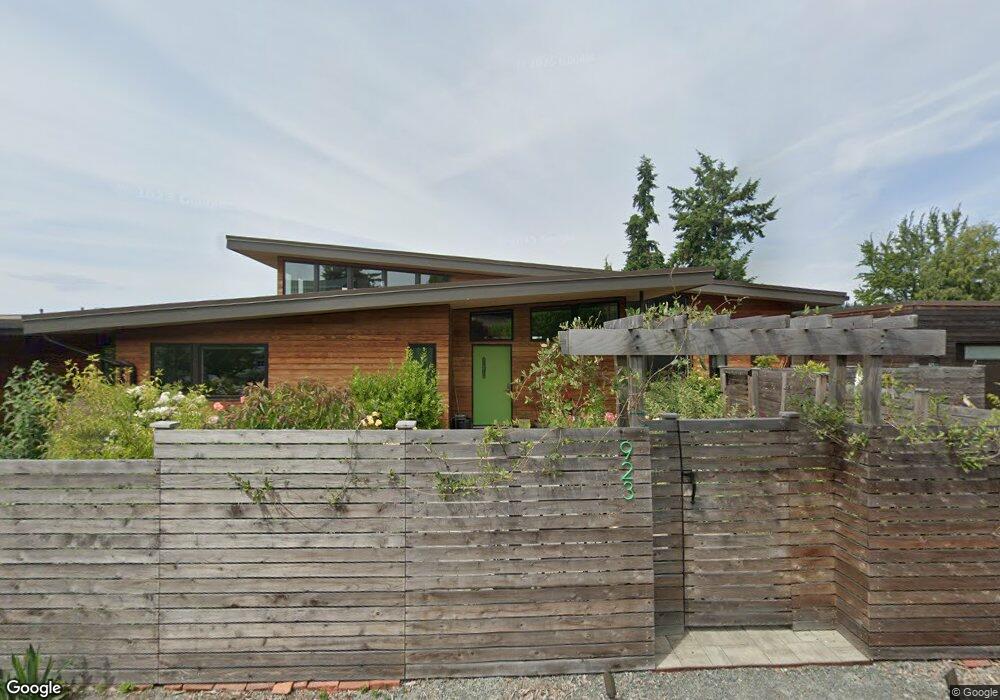 923 Glen St, Edmonds, WA 98020 - photo 1