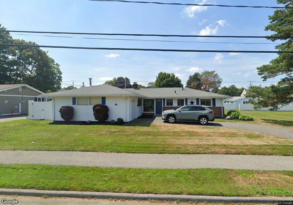 18 Grove St, Danvers, MA 01923 - photo 1