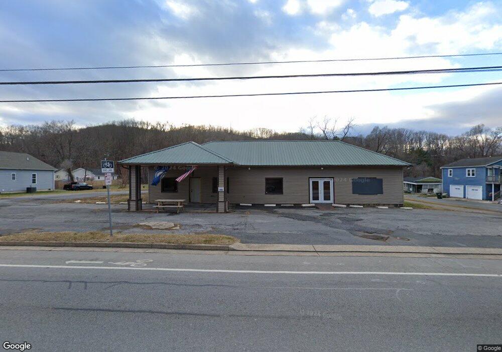 1406 E Main St, Waynesboro, VA 22980 - photo 1