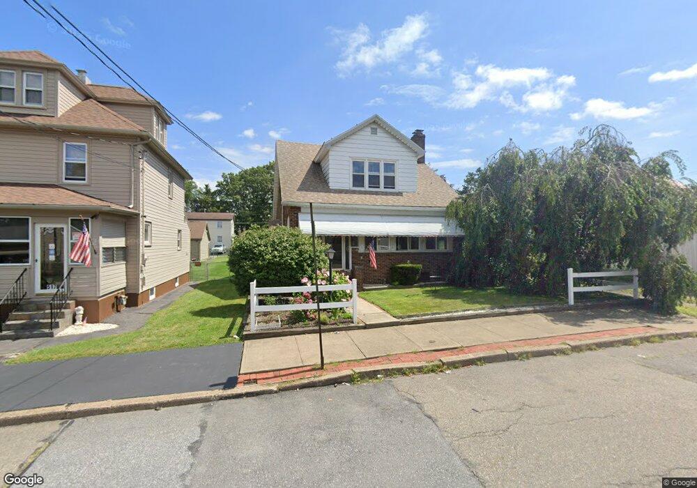 515 Putnam St, West Hazleton, PA 18202 - photo 1