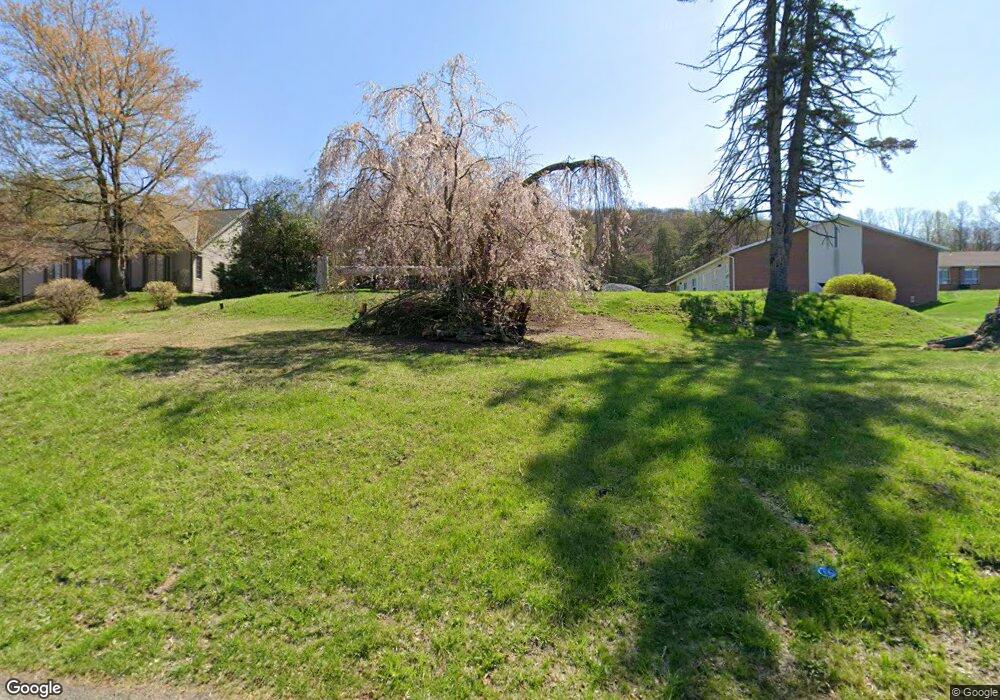 2712 Old Pricetown Rd, Temple, PA 19560 - photo 1