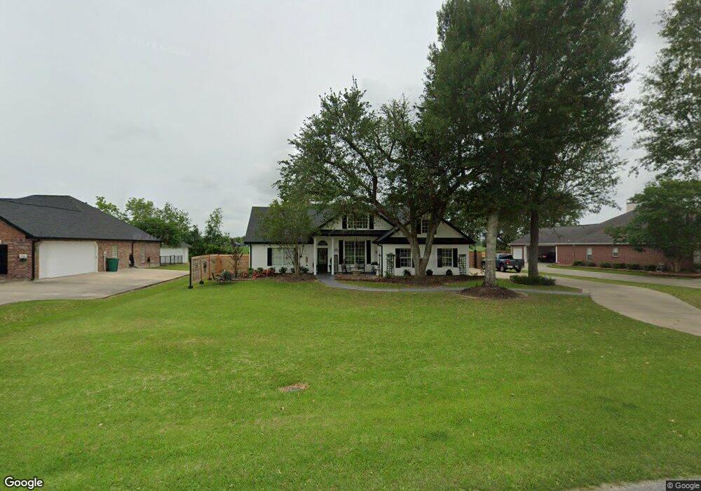 1117 Oak Leaf Ln, Lake Charles, LA 70605 - photo 1