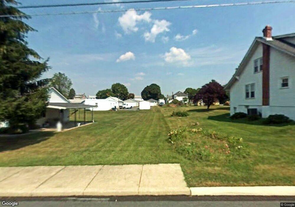 2207 3rd Ave, Whitehall, PA 18052 - photo 1