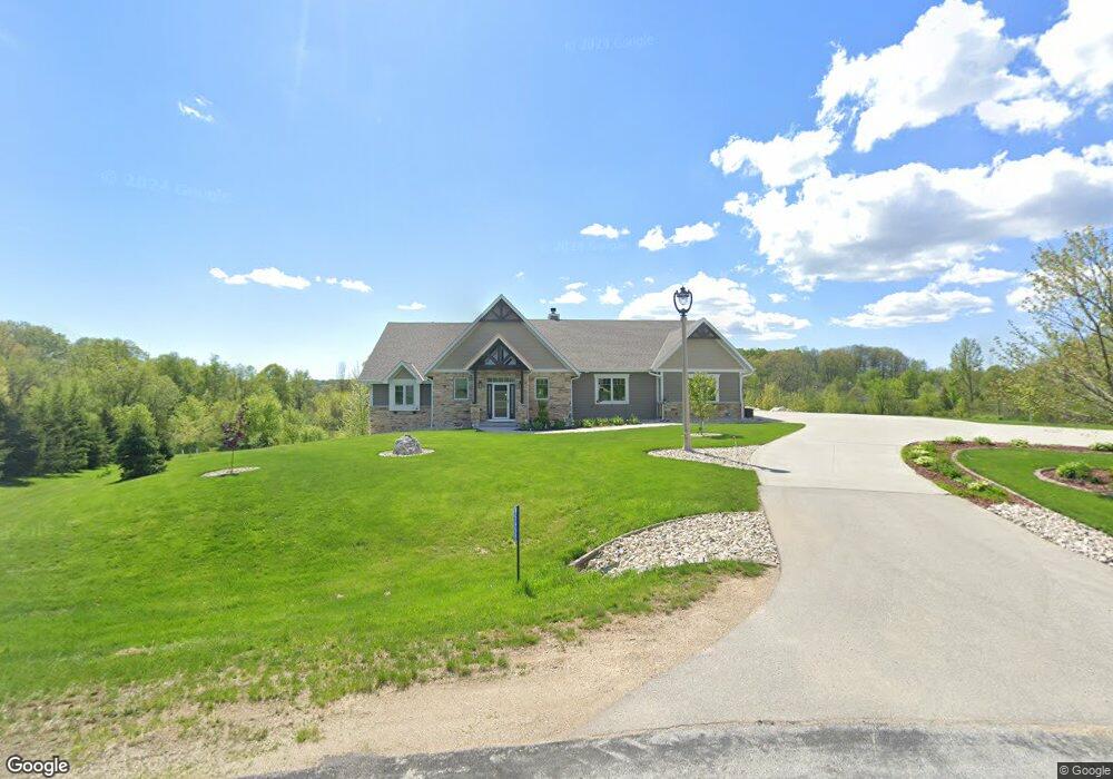 5445 Hideaway Cir, West Bend, WI 53090 - photo 1