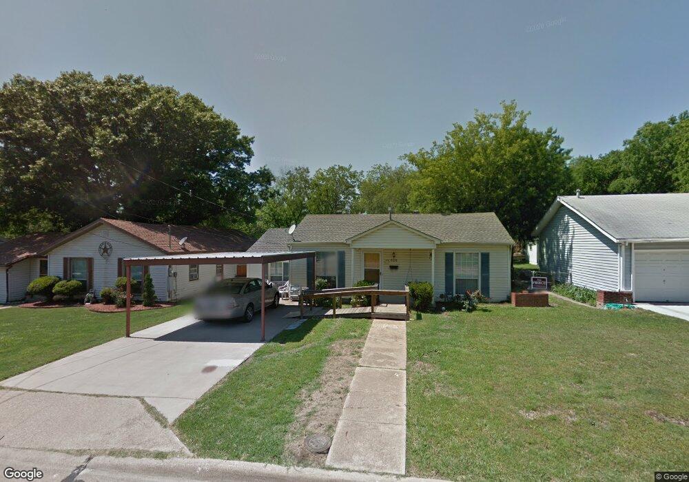 606 Travis St, Ennis, TX 75119 - photo 1