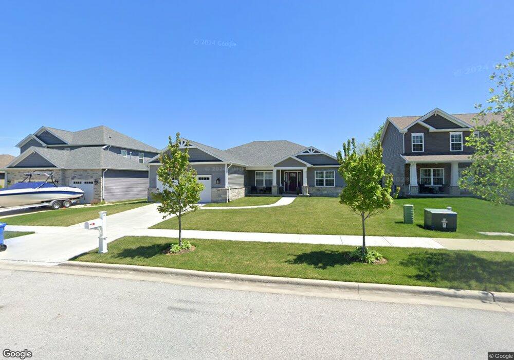 1010 Oak Grove Ct, Crown Point, IN 46307 - photo 1