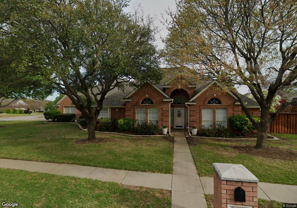 2001 Maplewood Dr, Weatherford, TX 76087 - photo 1