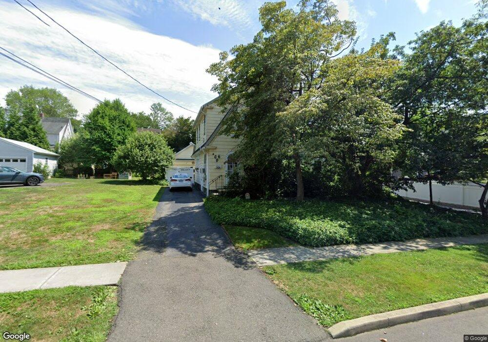 69 Newman Place, Fairfield, CT 06825 - photo 1