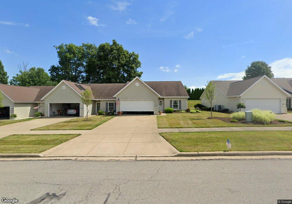 821 King Ridge Dr, Ashland, OH 44805 - photo 1