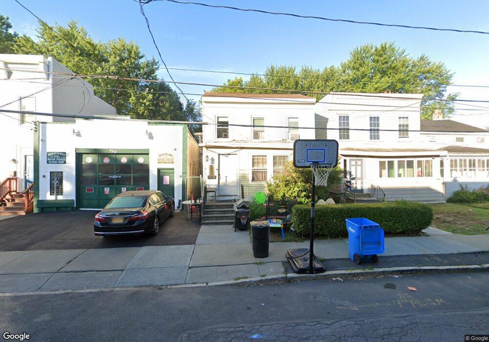 506 Yates St, Albany, NY 12208 - photo 1