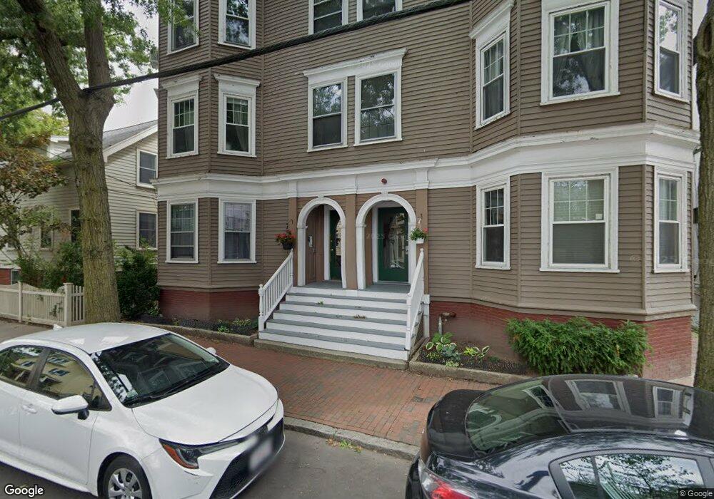 142 Pearl St unit 2, Cambridge, MA 02139 - photo 1