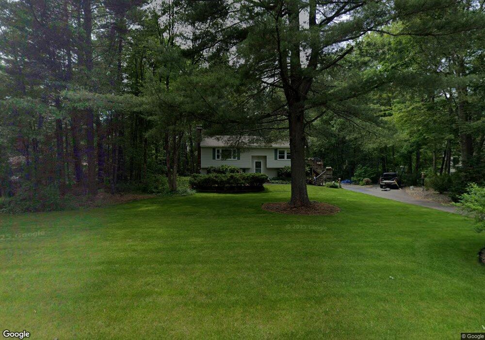 3 Mcquesten Cir, Litchfield, NH 03052 - photo 1