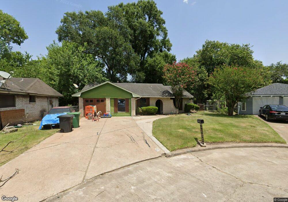 8210 Ponnel Ln, Houston, TX 77088 - photo 1