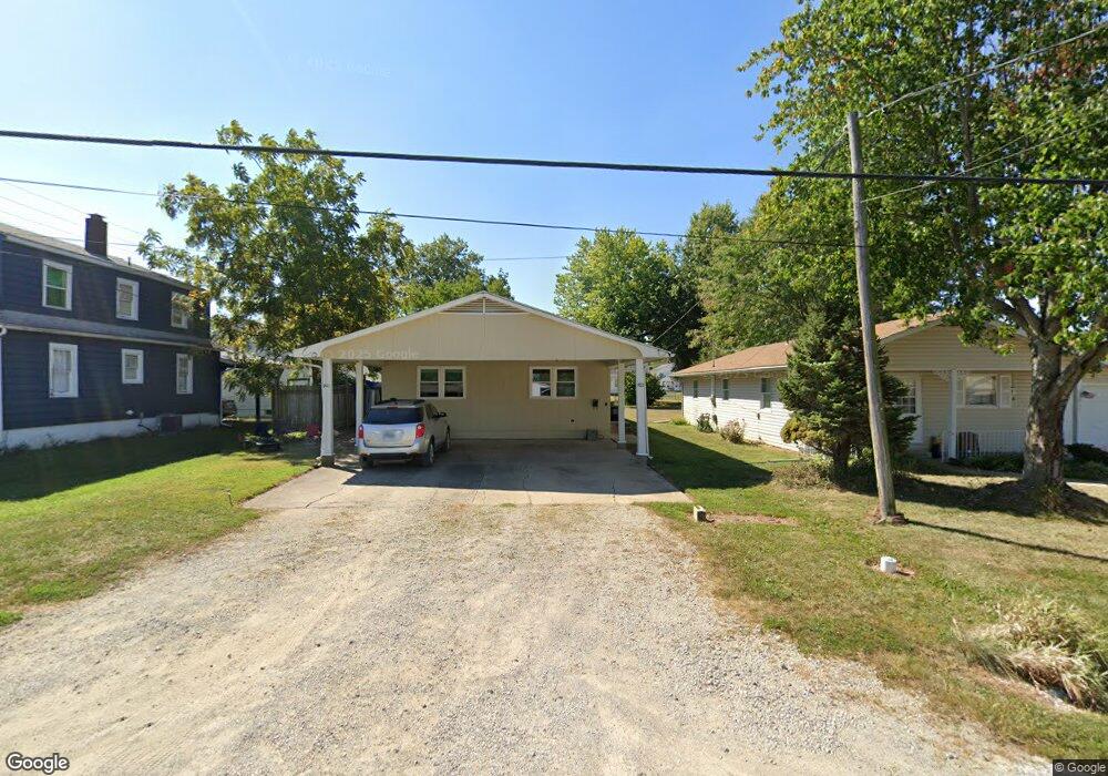 903 W Saint Louis Ave, Effingham, IL 62401 - photo 1