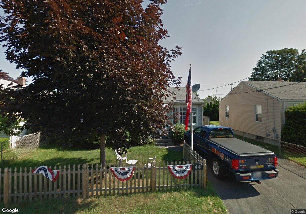 44 Ordway St, Pawtucket, RI 02861 - photo 1