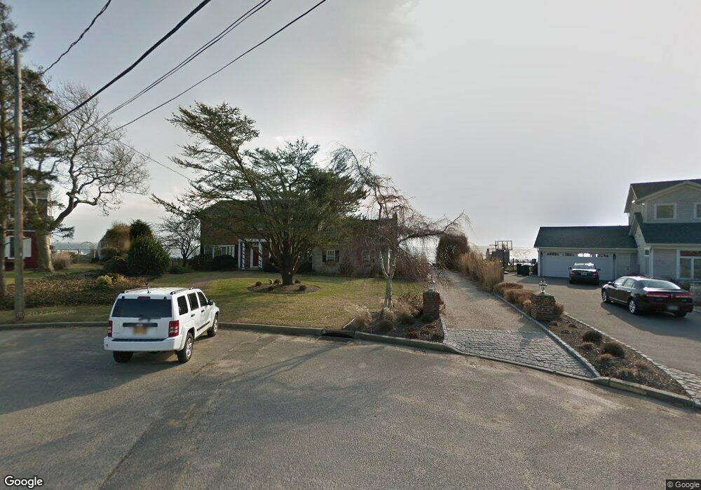 123 Benson Ave, Sayville, NY 11782 - photo 1