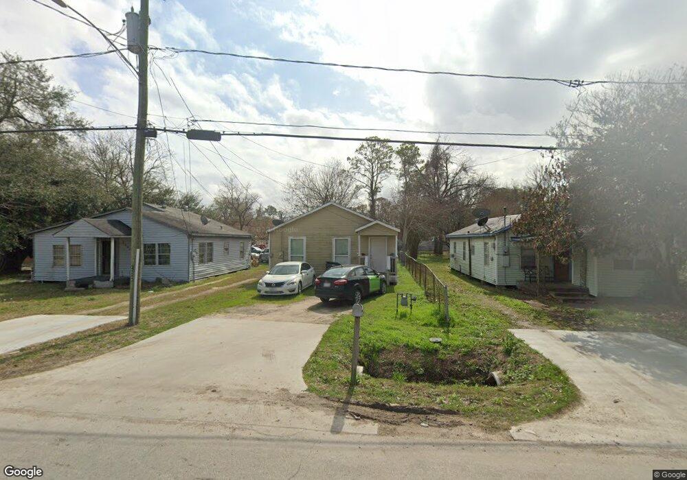 1801 Dolly Wright St, Houston, TX 77088 - photo 1