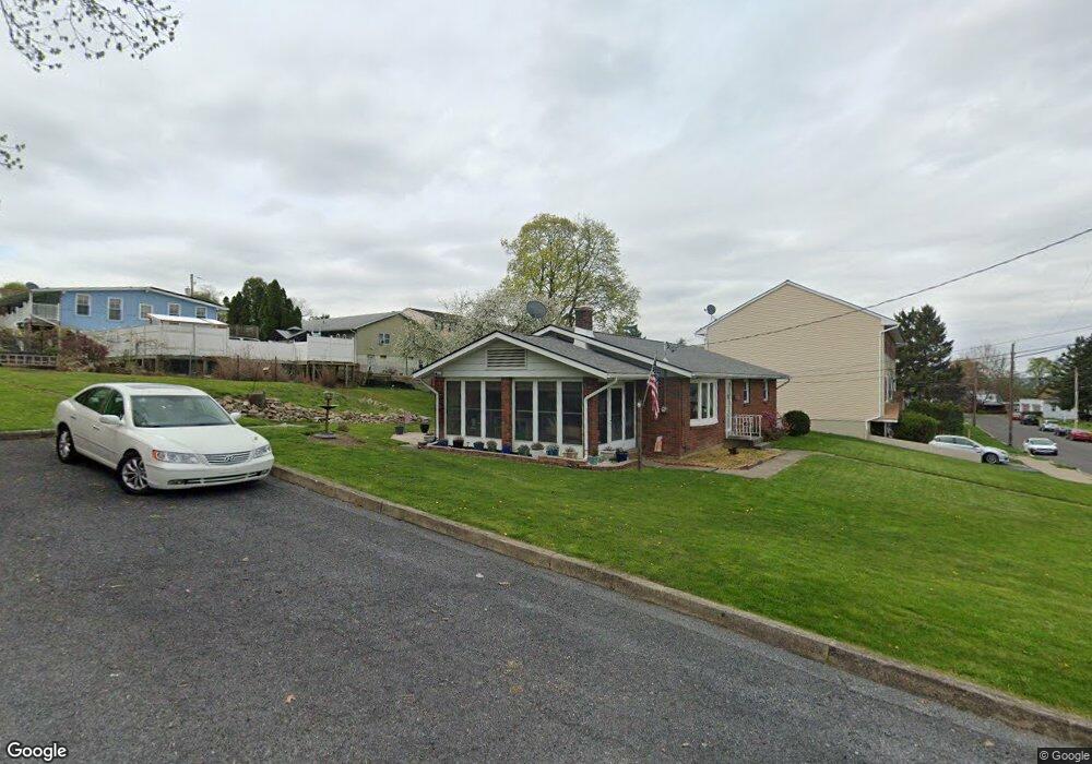 1044 E Turner St unit 1048, Allentown, PA 18109 - photo 1