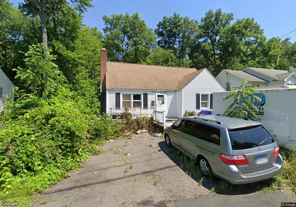 134 Brookline Ave, Bloomfield, CT 06002 - photo 1