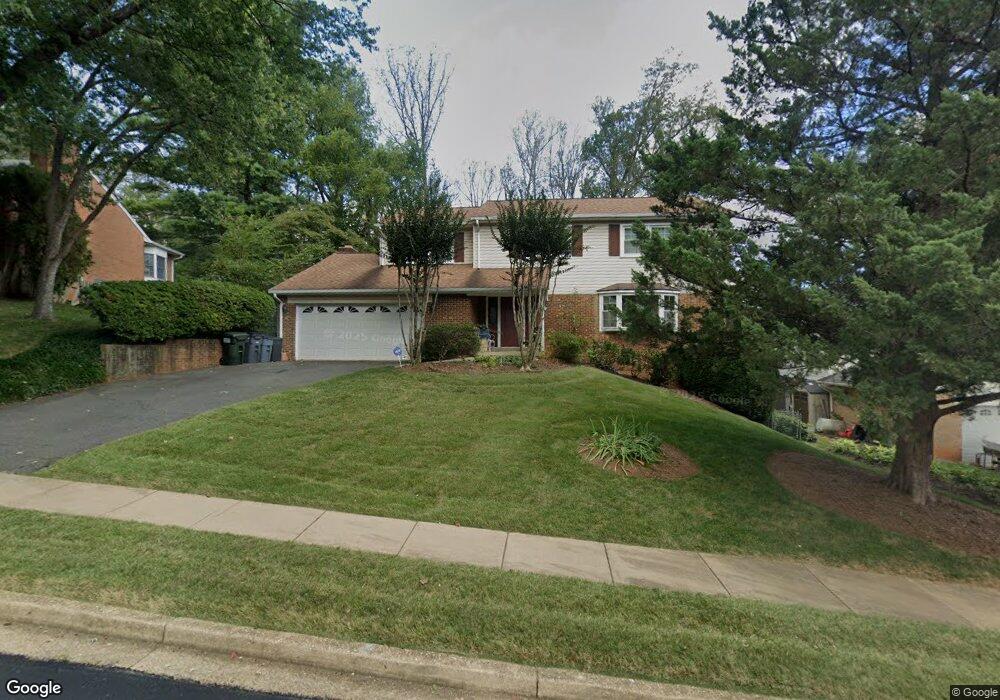 2005 Miracle Ln, Falls Church, VA 22043 - photo 1