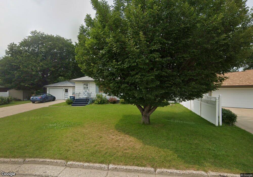 933 3rd Ave NW, Jamestown, ND 58401 - photo 1